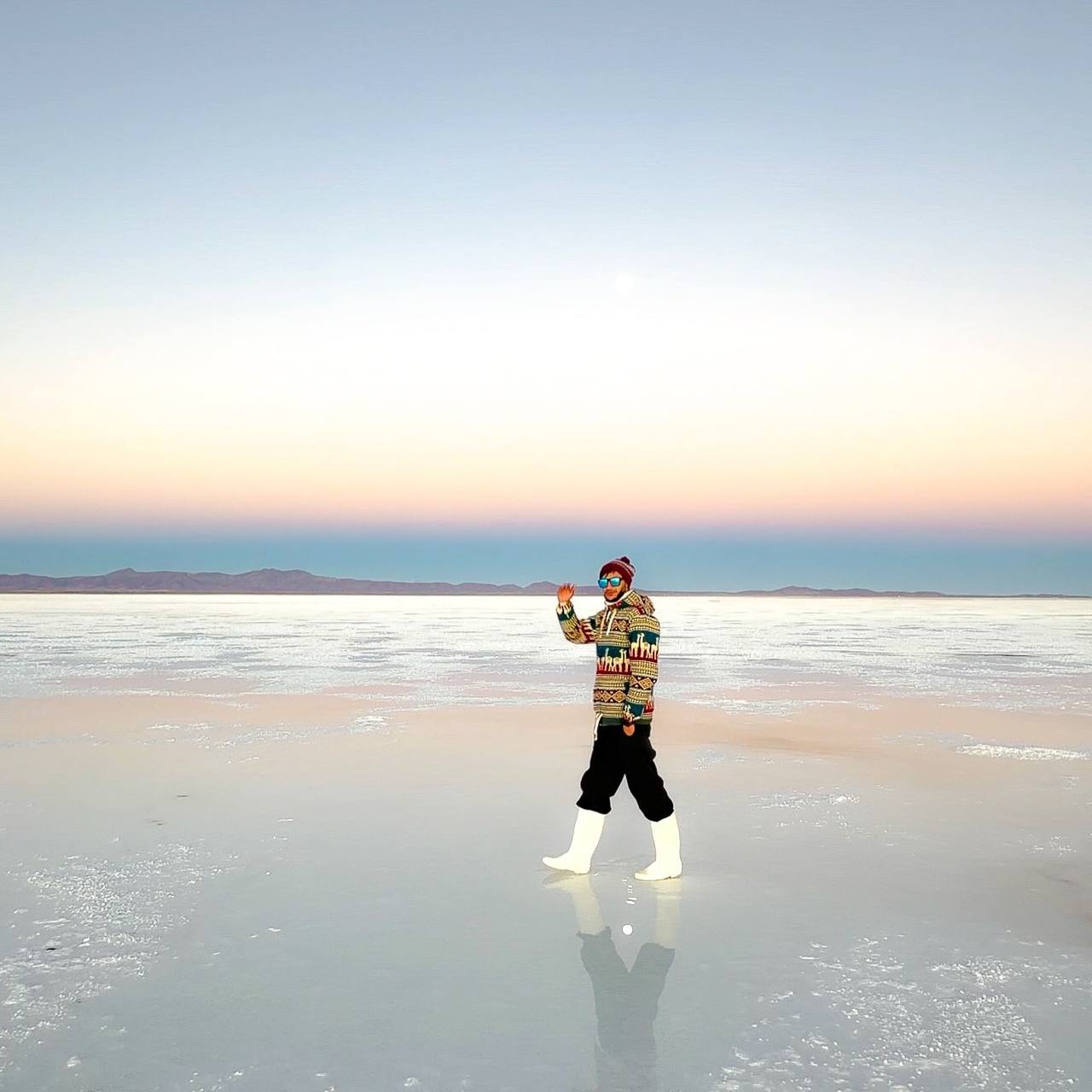 Menez — From hidden destinations to unforgettable experiences, Menez turns travel into stories that reach millions.